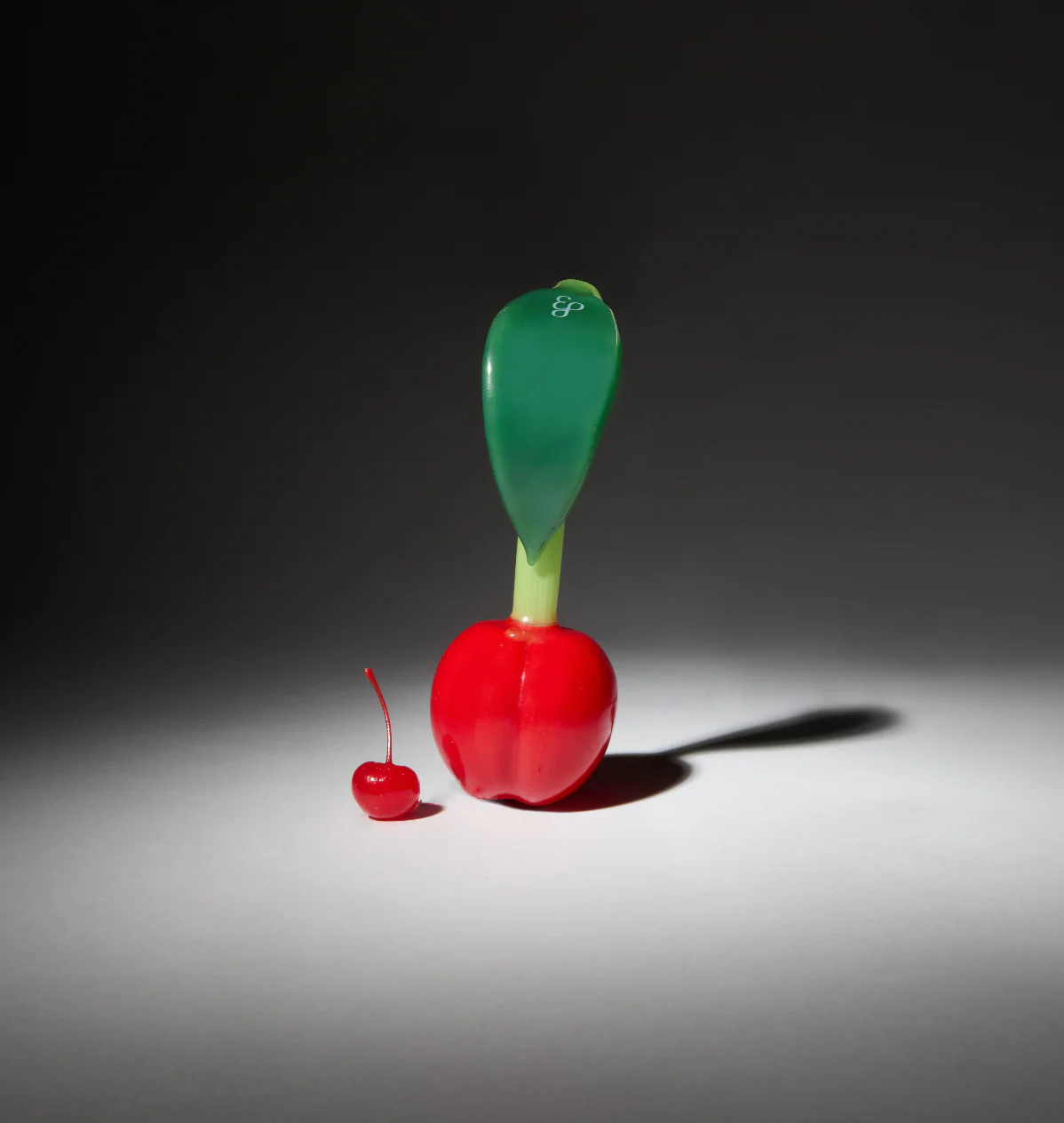 Glass Fruit Pipe in Cherry - Image 5